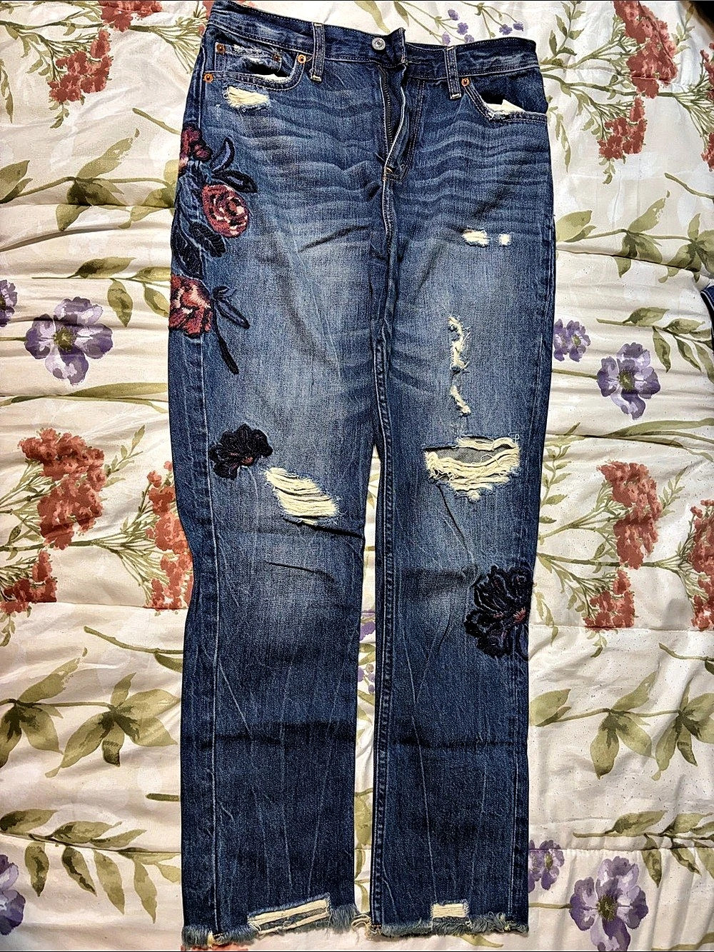 Abercrombie & Fitch High Rise Girlfriend Jeans Embroidered Blue Waist 26 or 2L